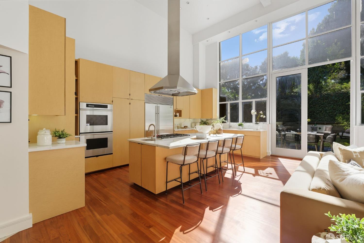 Detail Gallery Image 27 of 99 For 2121 Divisadero St, San Francisco,  CA 94115 - 4 Beds | 3/1 Baths
