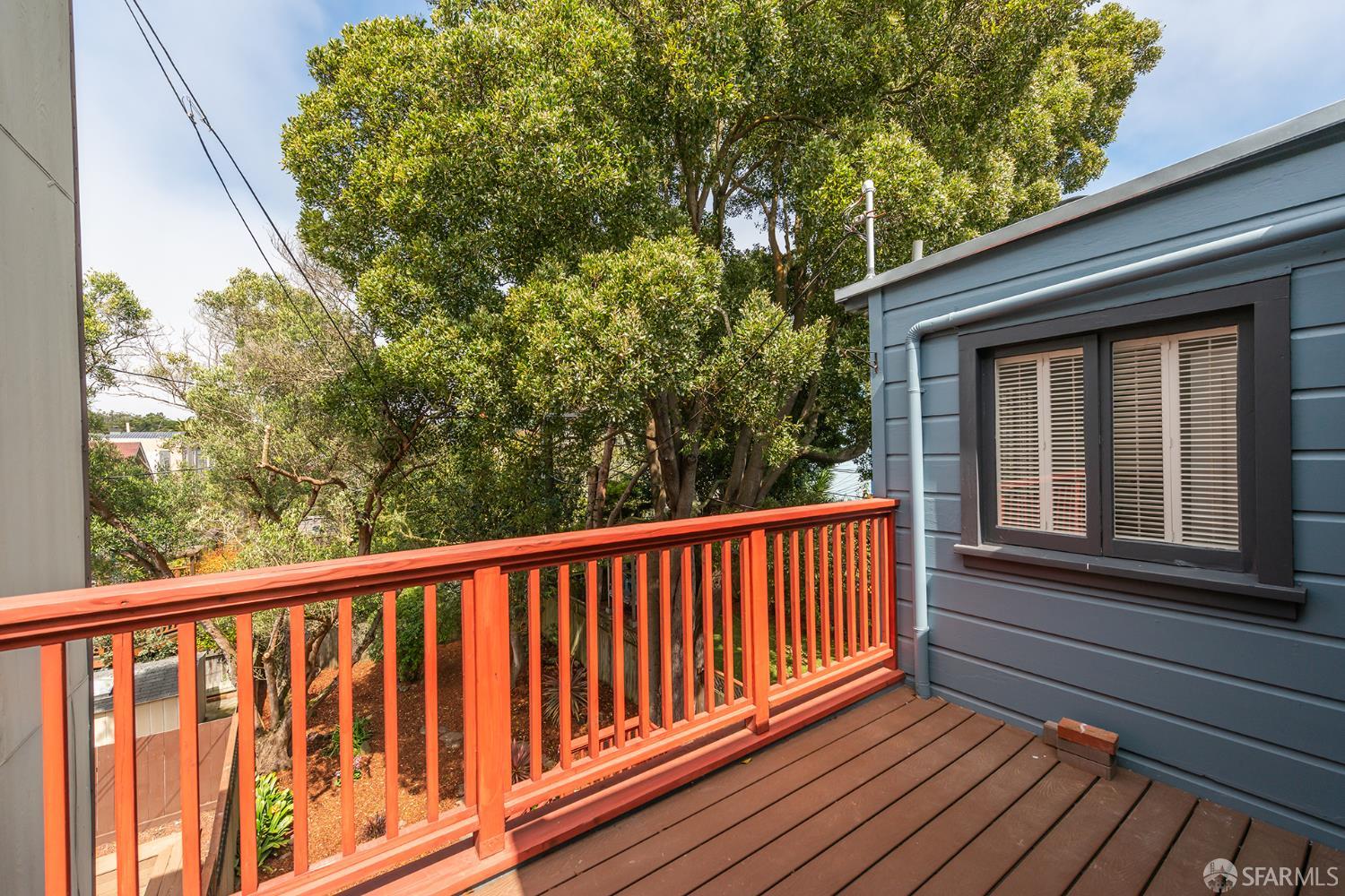 Detail Gallery Image 34 of 69 For 2728 Irving St, San Francisco,  CA 94122 - 3 Beds | 2/1 Baths