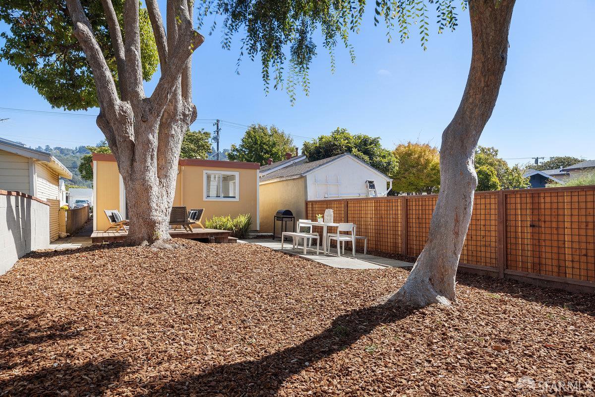 Detail Gallery Image 28 of 29 For 1435 Liberty St, El Cerrito,  CA 94530 - 3 Beds | 1 Baths