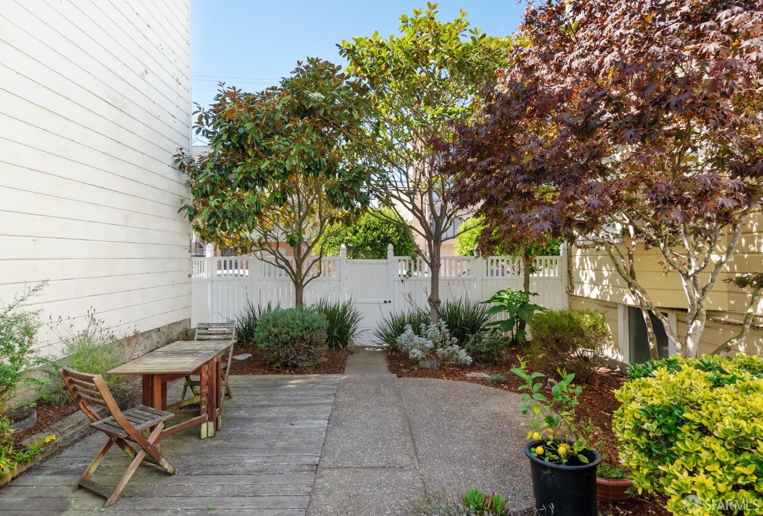 Detail Gallery Image 27 of 30 For 206 12th Ave, San Francisco,  CA 94118 - 2 Beds | 1/1 Baths