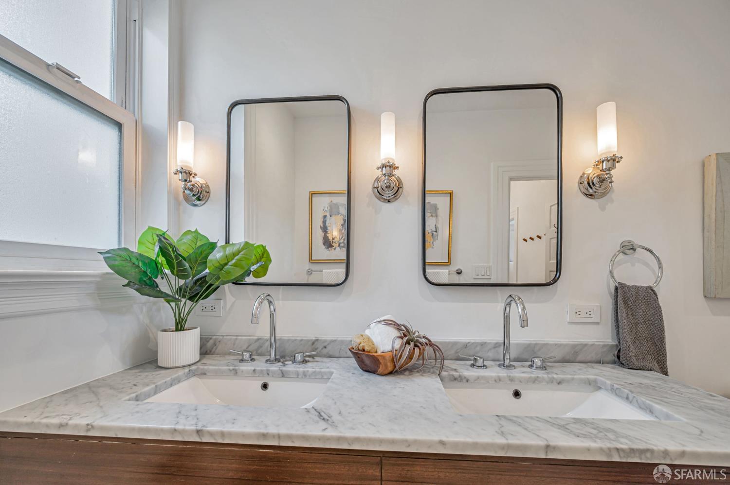 Detail Gallery Image 26 of 39 For 4425 20th St, San Francisco,  CA 94114 - 3 Beds | 2 Baths