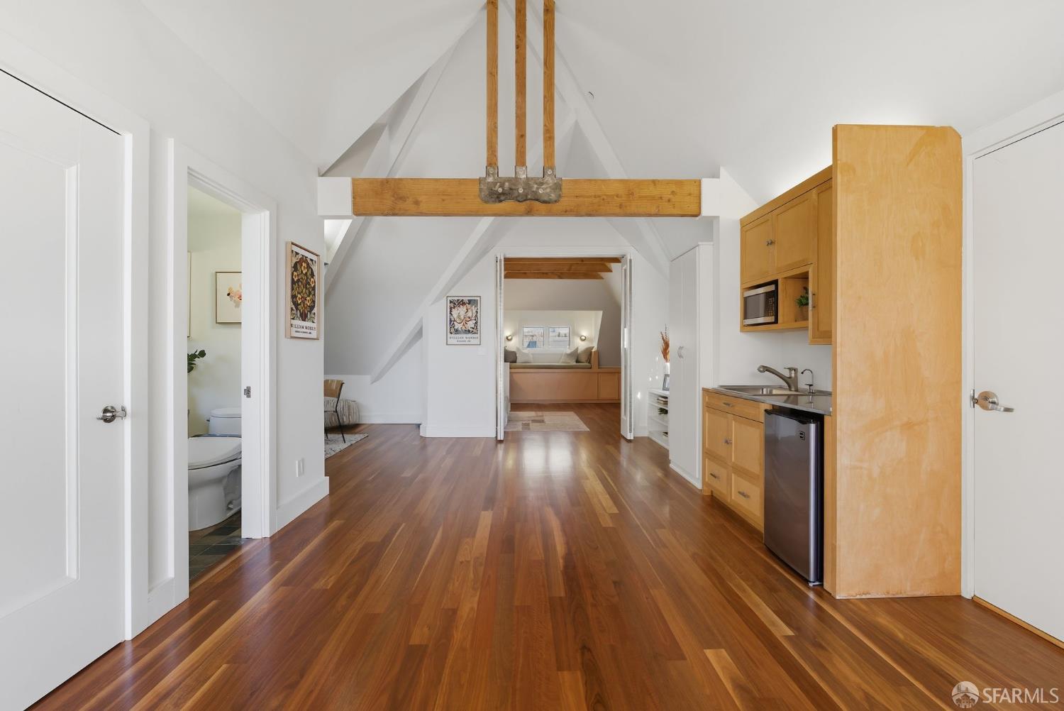 Detail Gallery Image 7 of 99 For 2121 Divisadero St, San Francisco,  CA 94115 - 4 Beds | 3/1 Baths
