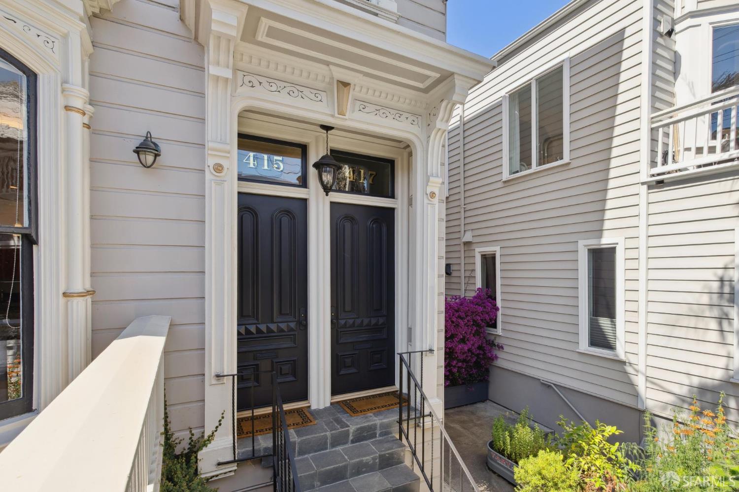 Photo #4: 425074537 Listing 
