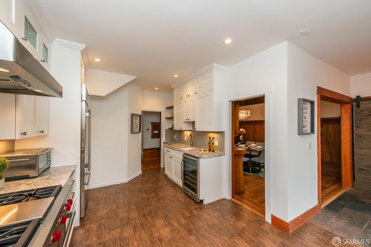Detail Gallery Image 20 of 69 For 2728 Irving St, San Francisco,  CA 94122 - 3 Beds | 2/1 Baths