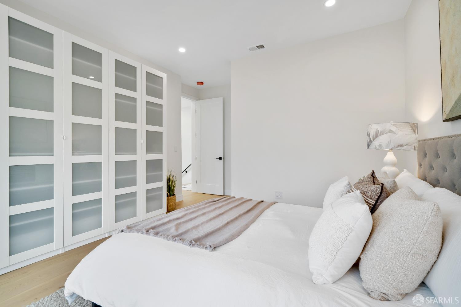 Detail Gallery Image 26 of 98 For 326 10th Ave, San Francisco,  CA 94118 - 4 Beds | 4 Baths