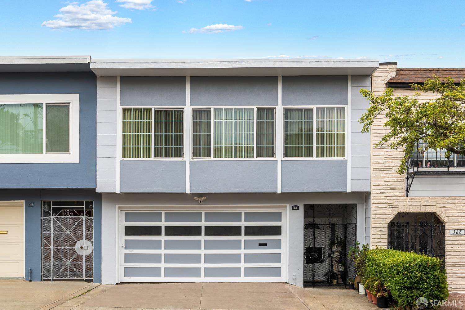 Detail Gallery Image 1 of 18 For 372 Winchester St, Daly City,  CA 94014 - 4 Beds | 3 Baths