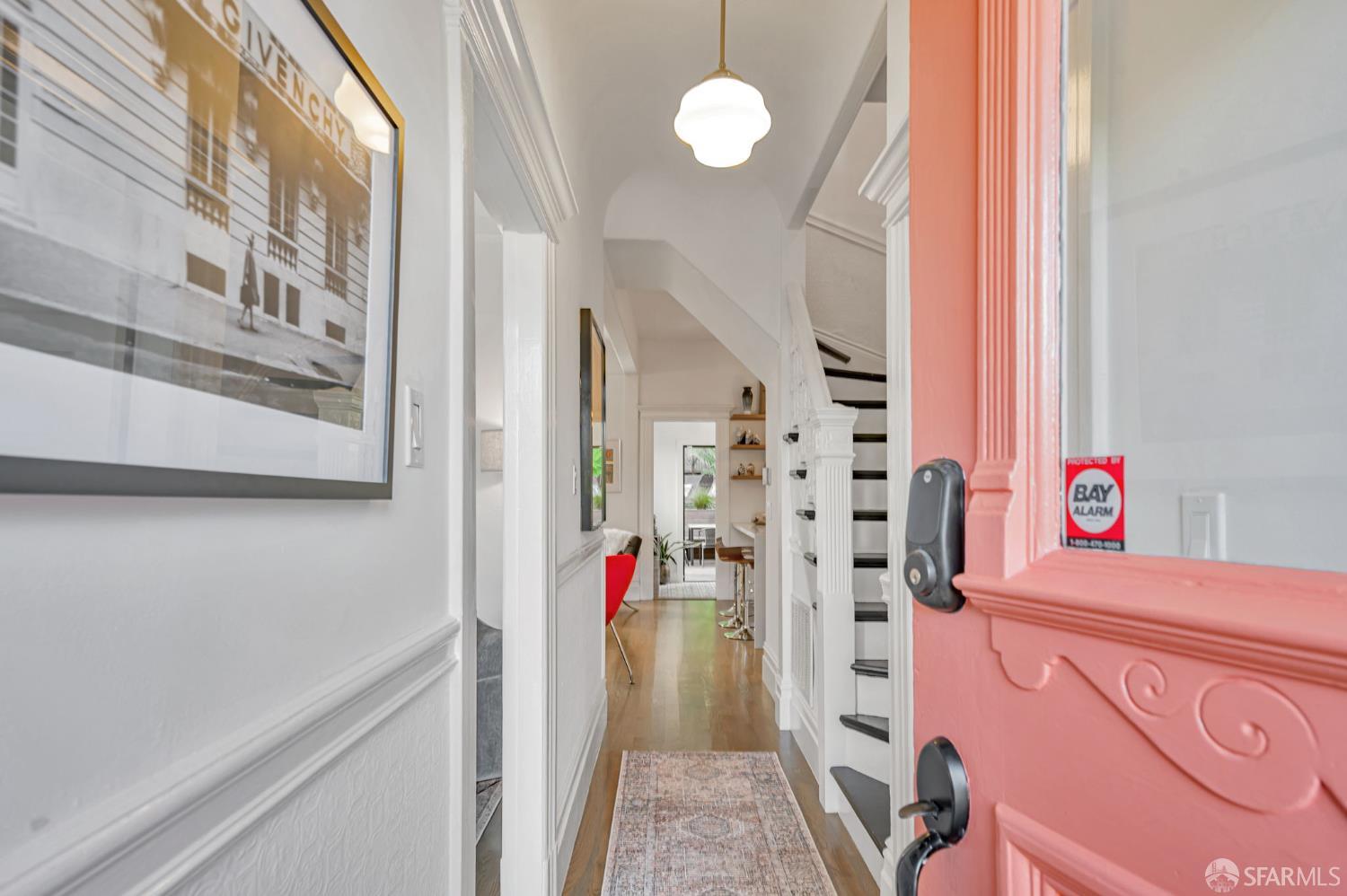 Detail Gallery Image 4 of 39 For 4425 20th St, San Francisco,  CA 94114 - 3 Beds | 2 Baths