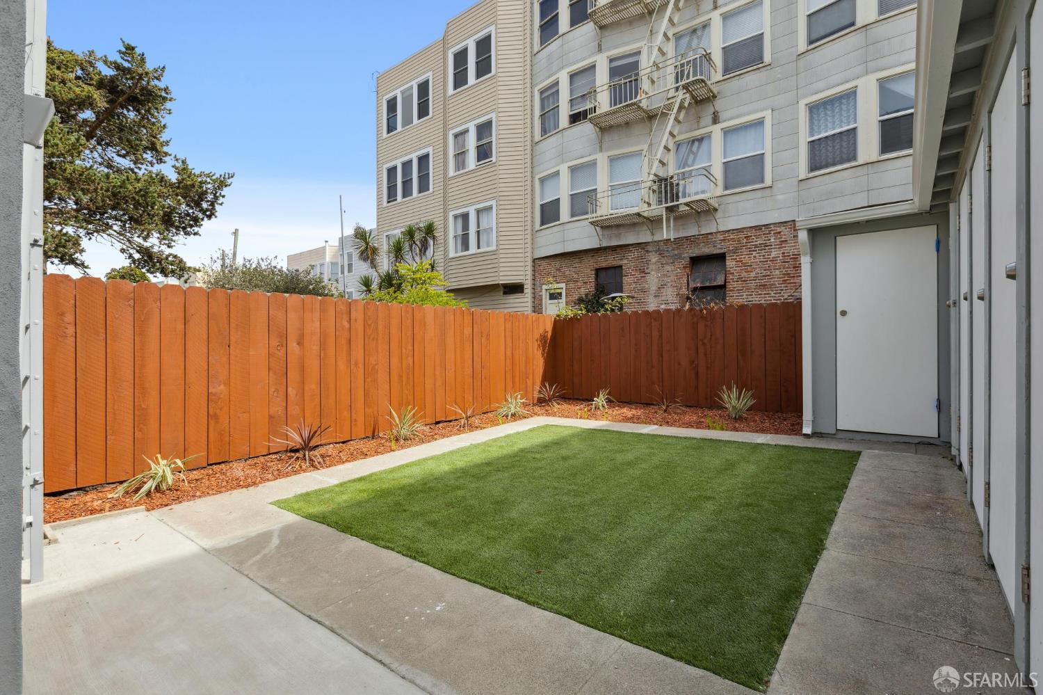Photo #12: 425074546 Listing: Photo #12