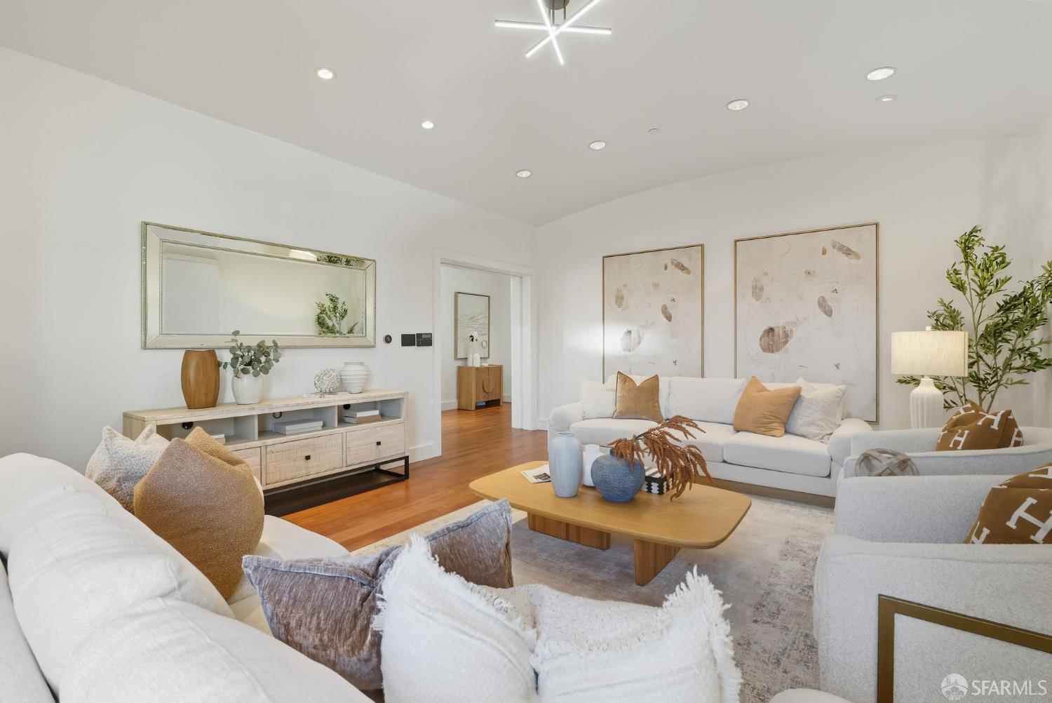 Detail Gallery Image 20 of 99 For 2121 Divisadero St, San Francisco,  CA 94115 - 4 Beds | 3/1 Baths