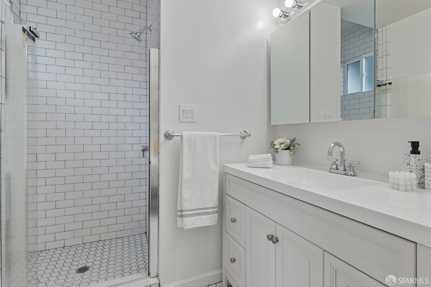 Detail Gallery Image 16 of 19 For 607 15th Ave, San Francisco,  CA 94118 - – Beds | – Baths
