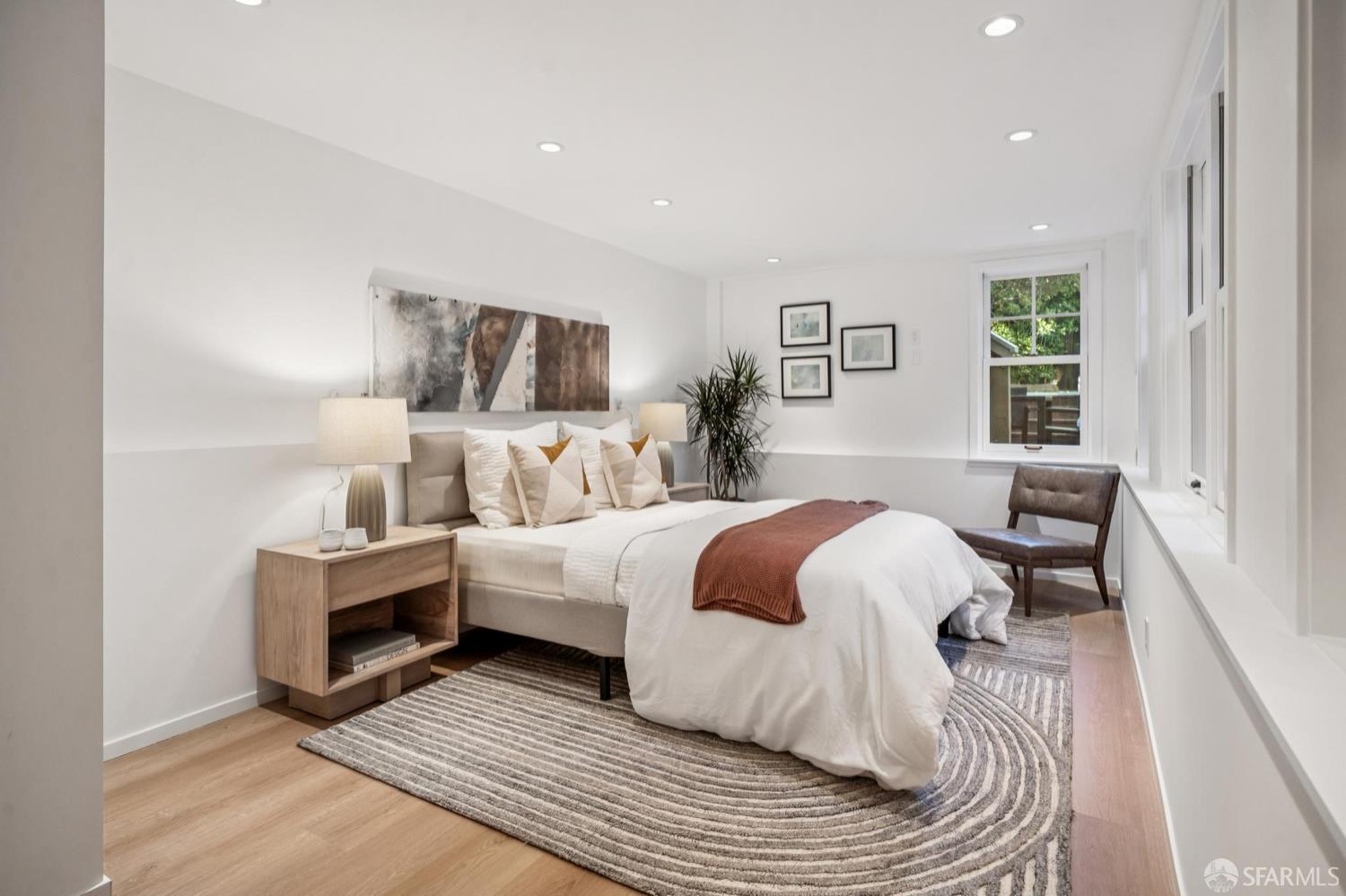 Detail Gallery Image 20 of 39 For 3960 20th St, San Francisco,  CA 94114 - 4 Beds | 3/1 Baths