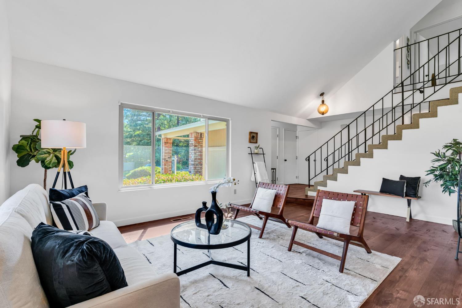 Detail Gallery Image 5 of 60 For 640 Mt Duncan Dr, Clayton,  CA 94517 - 4 Beds | 3 Baths
