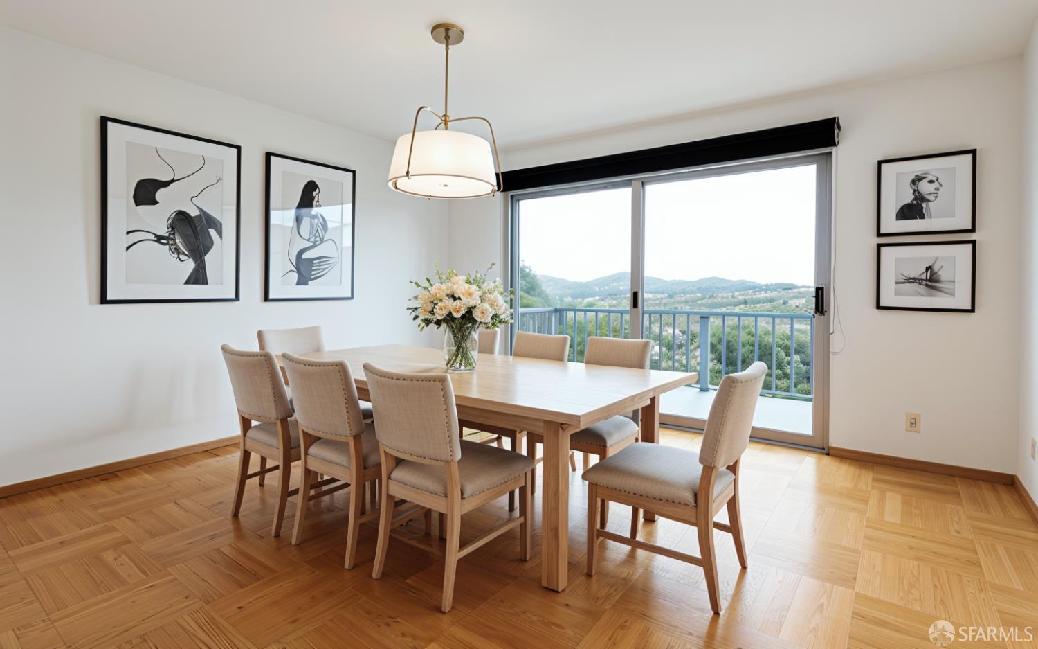 Detail Gallery Image 4 of 46 For 77 Crestmont Dr, San Francisco,  CA 94131 - 2 Beds | 2 Baths