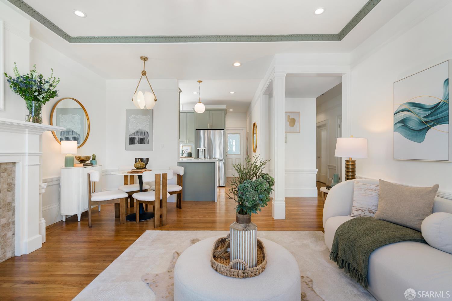 Detail Gallery Image 2 of 30 For 206 12th Ave, San Francisco,  CA 94118 - 2 Beds | 1/1 Baths