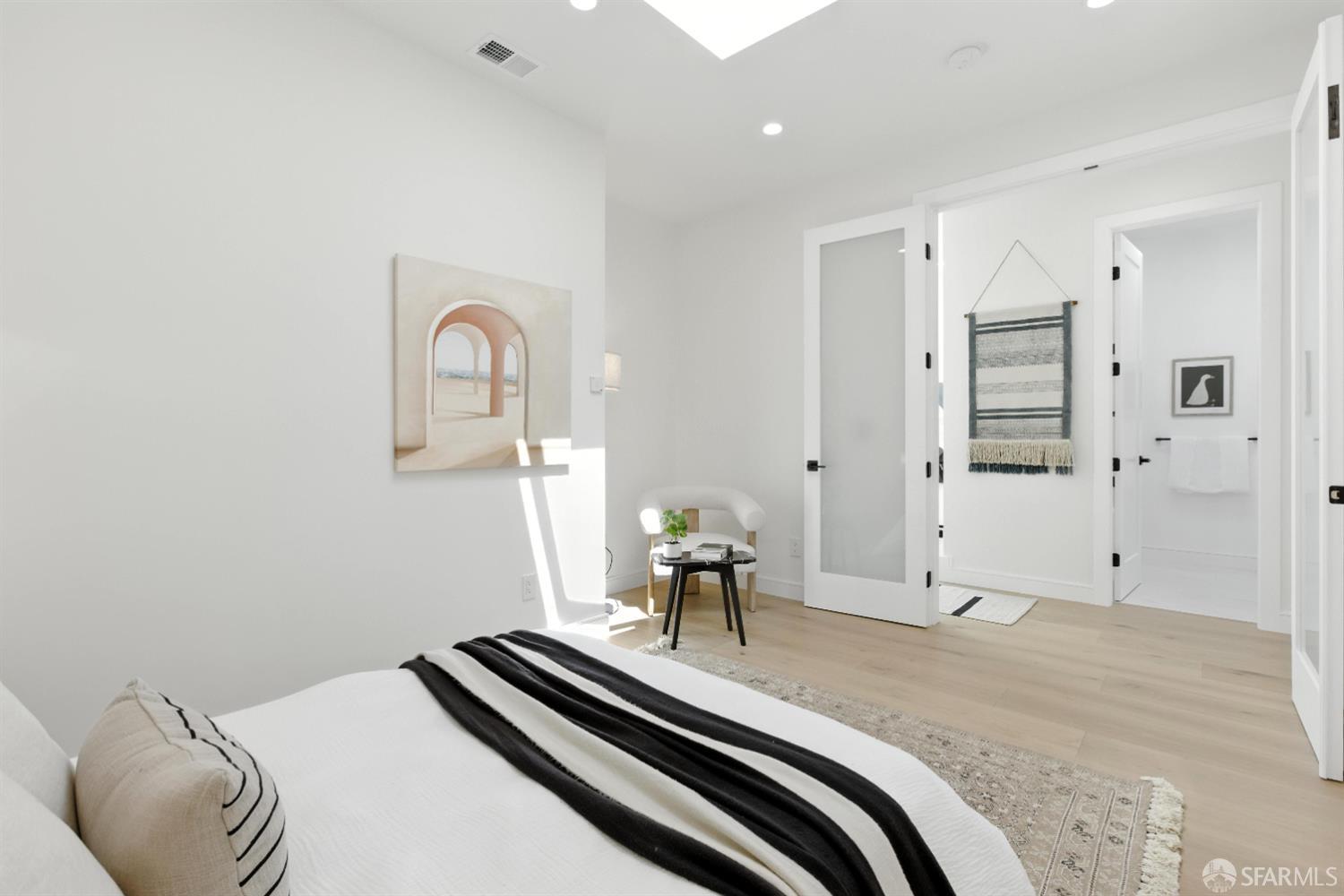 Detail Gallery Image 34 of 98 For 326 10th Ave, San Francisco,  CA 94118 - 4 Beds | 4 Baths