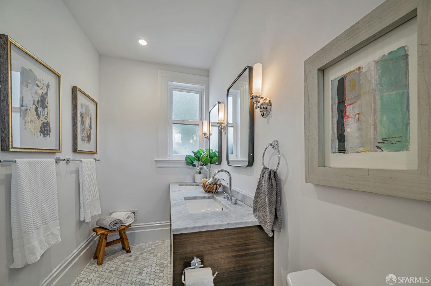 Detail Gallery Image 29 of 39 For 4425 20th St, San Francisco,  CA 94114 - 3 Beds | 2 Baths
