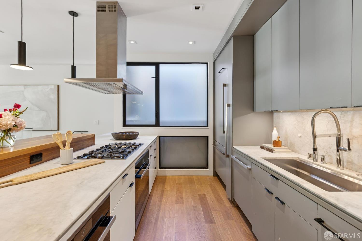 Detail Gallery Image 11 of 72 For 1624 Alabama St, San Francisco,  CA 94110 - 4 Beds | 3/1 Baths