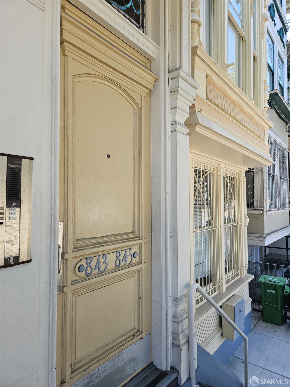Detail Gallery Image 4 of 5 For 841 Fulton St, San Francisco,  CA 94117 - – Beds | – Baths