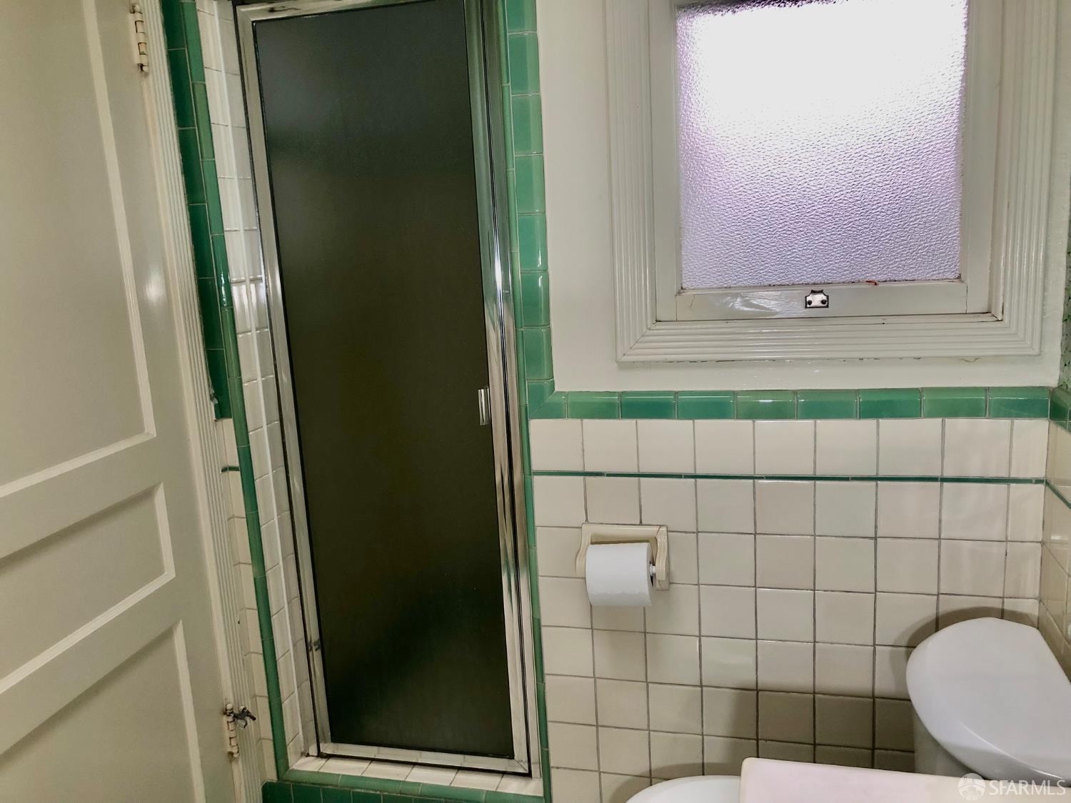 Detail Gallery Image 15 of 32 For 3419 Ulloa St, San Francisco,  CA 94116 - 3 Beds | 1/1 Baths