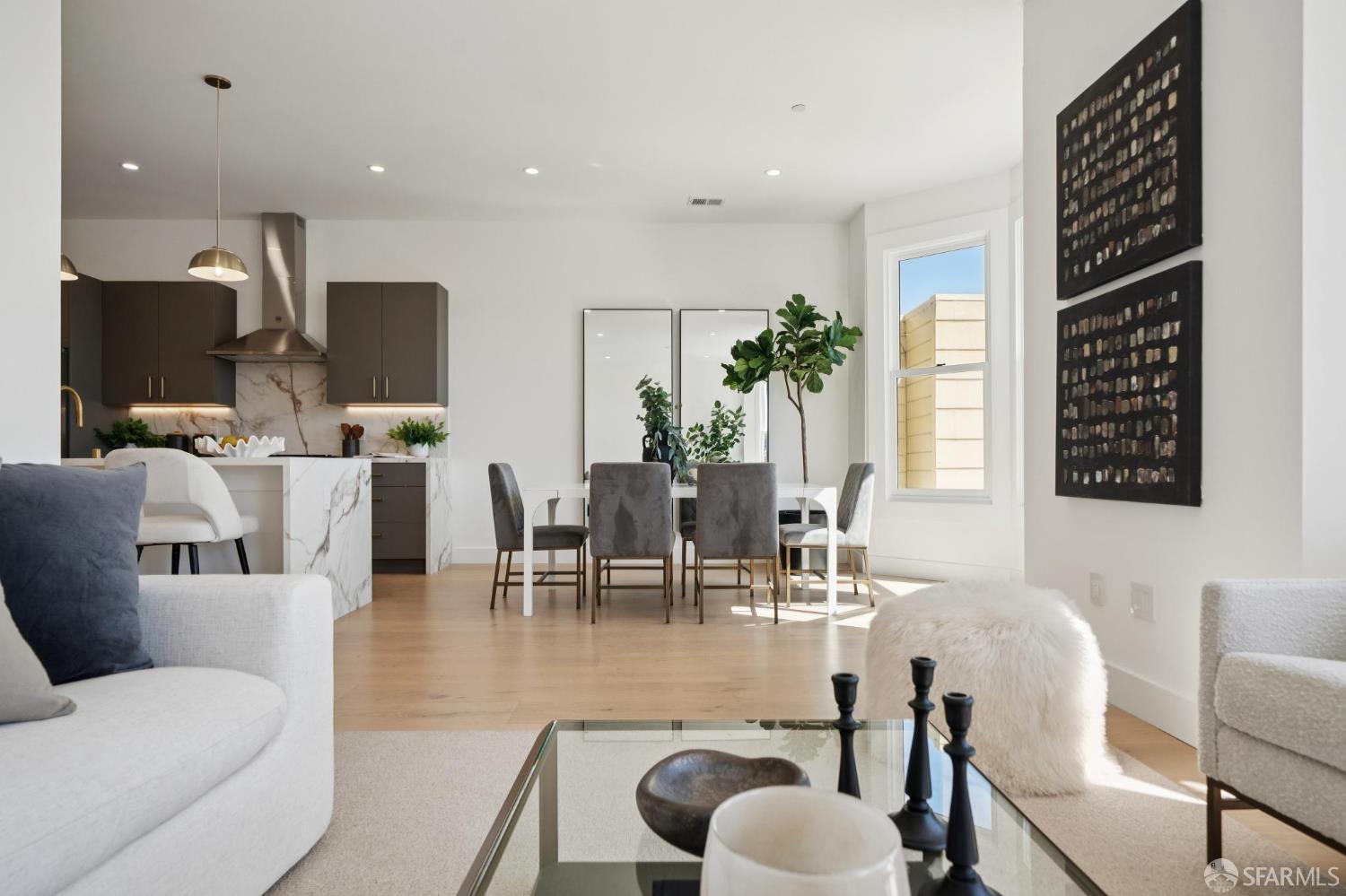 Photo #4: 425074511 Listing 