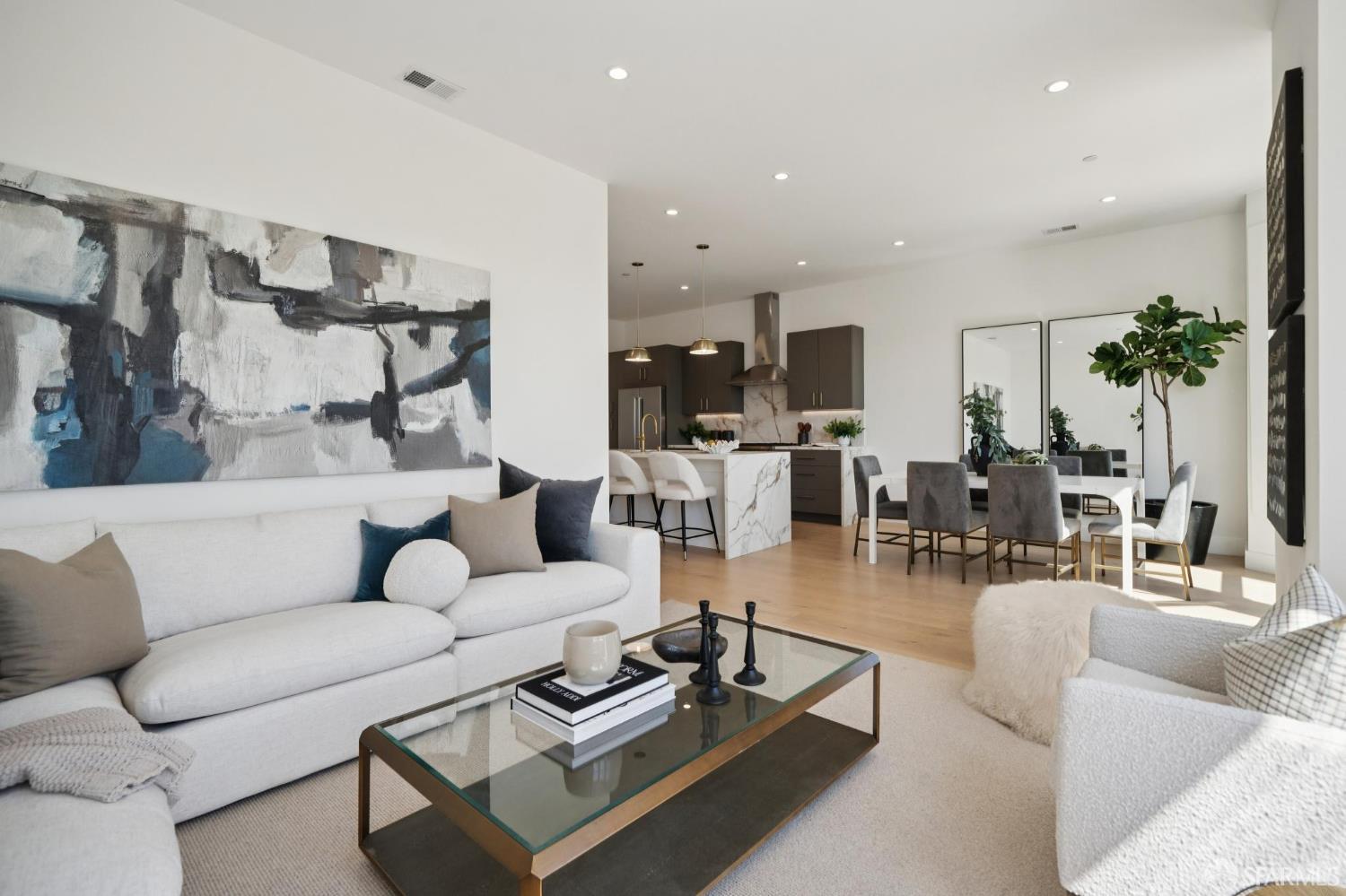 Photo #5: 425074511 Listing 