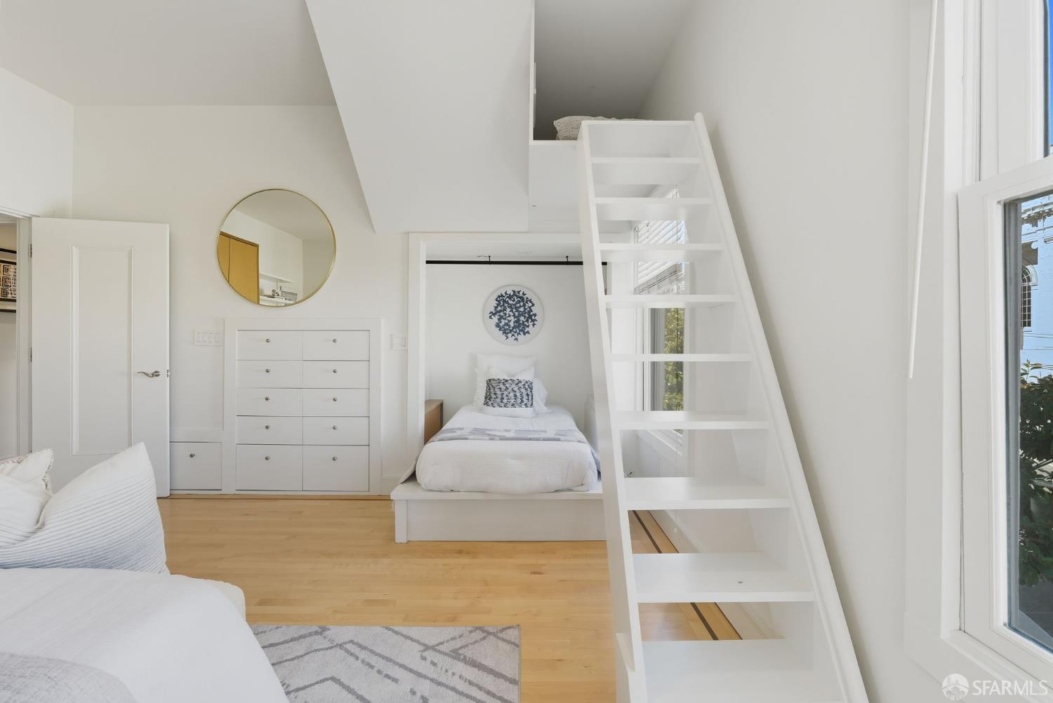 Detail Gallery Image 46 of 99 For 2121 Divisadero St, San Francisco,  CA 94115 - 4 Beds | 3/1 Baths