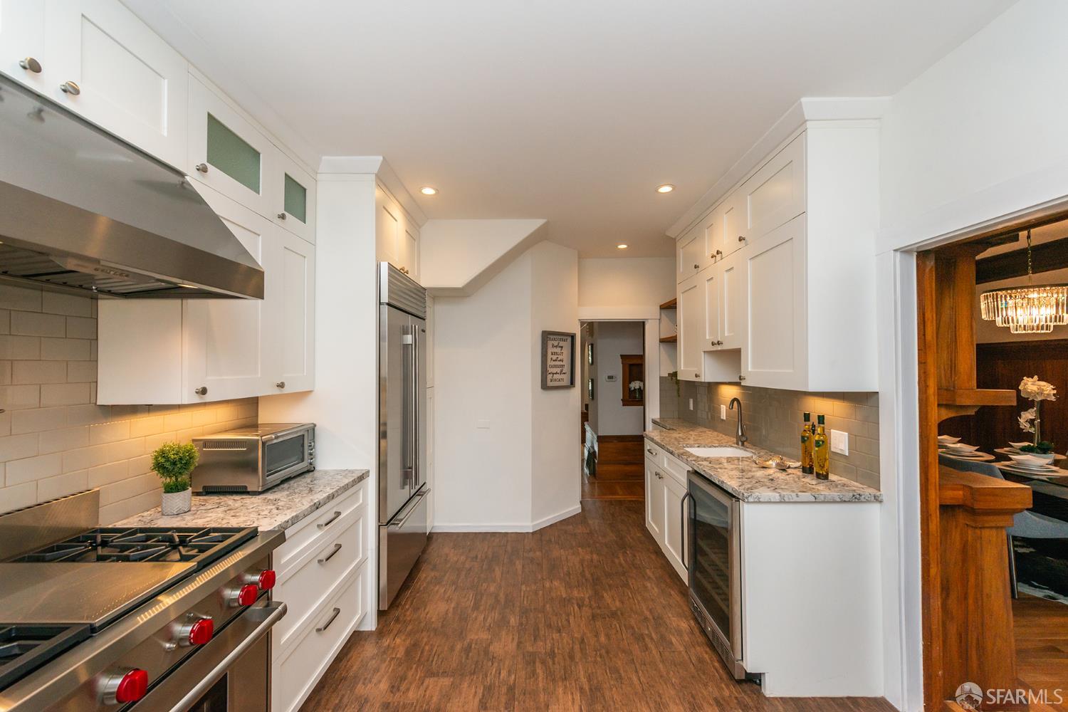 Detail Gallery Image 21 of 69 For 2728 Irving St, San Francisco,  CA 94122 - 3 Beds | 2/1 Baths