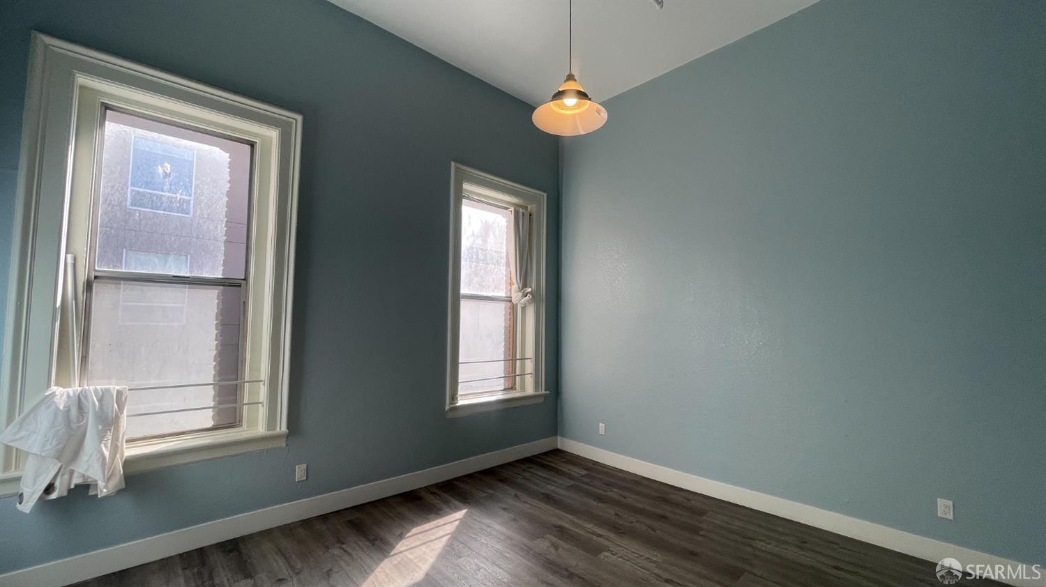 Detail Gallery Image 3 of 7 For 375 12th St #4,  Oakland,  CA 94607 - 1 Beds | 1 Baths