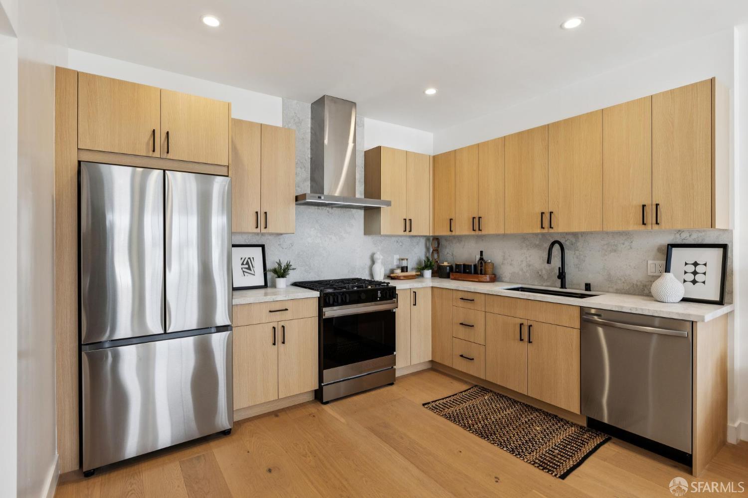 Photo #6: 425074546 Listing 