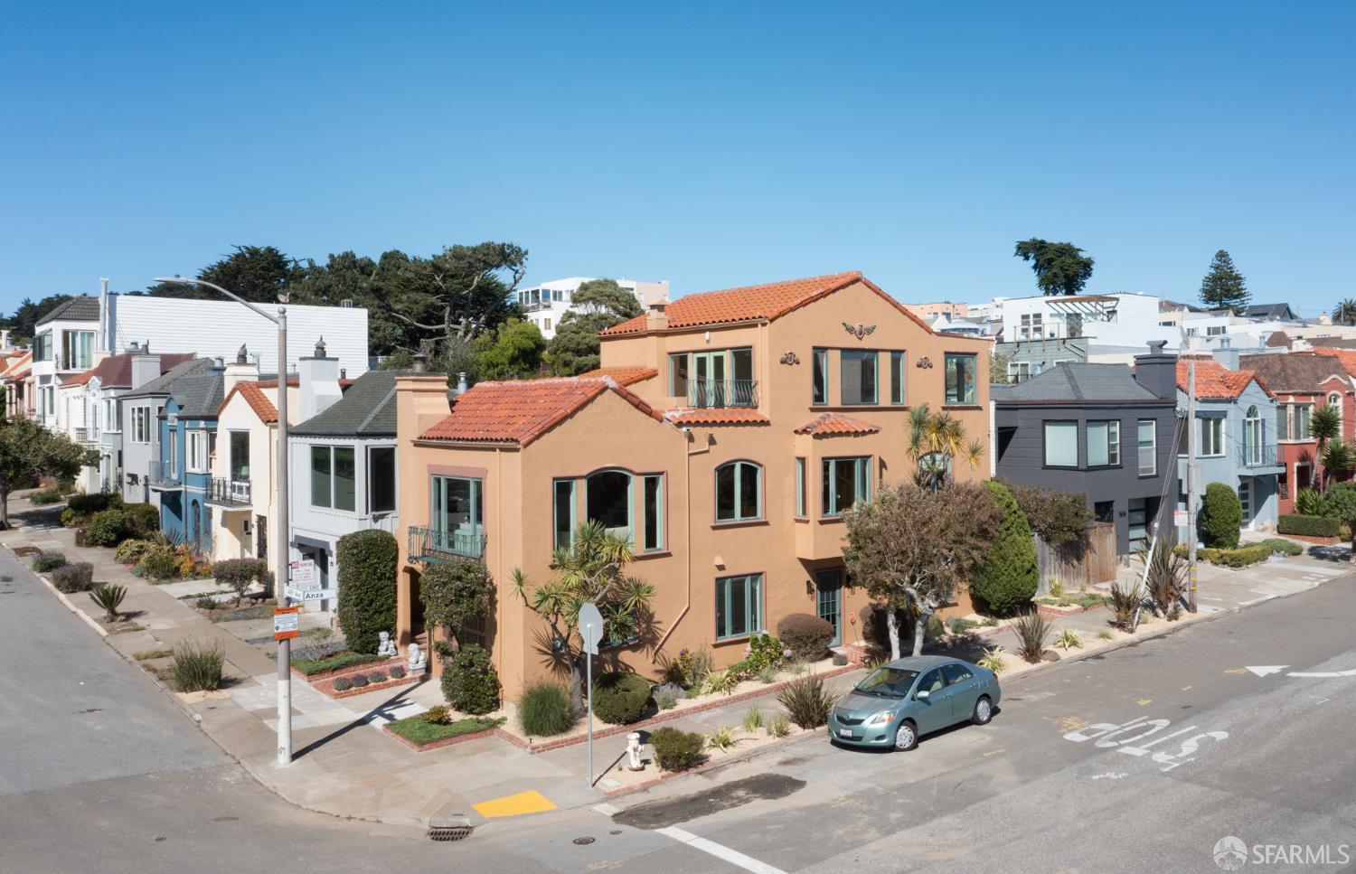 Detail Gallery Image 4 of 62 For 594 48th Ave, San Francisco,  CA 94121 - 3 Beds | 3 Baths