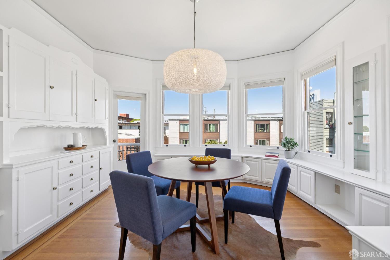Photo #11: 425072958 Listing: Photo #11