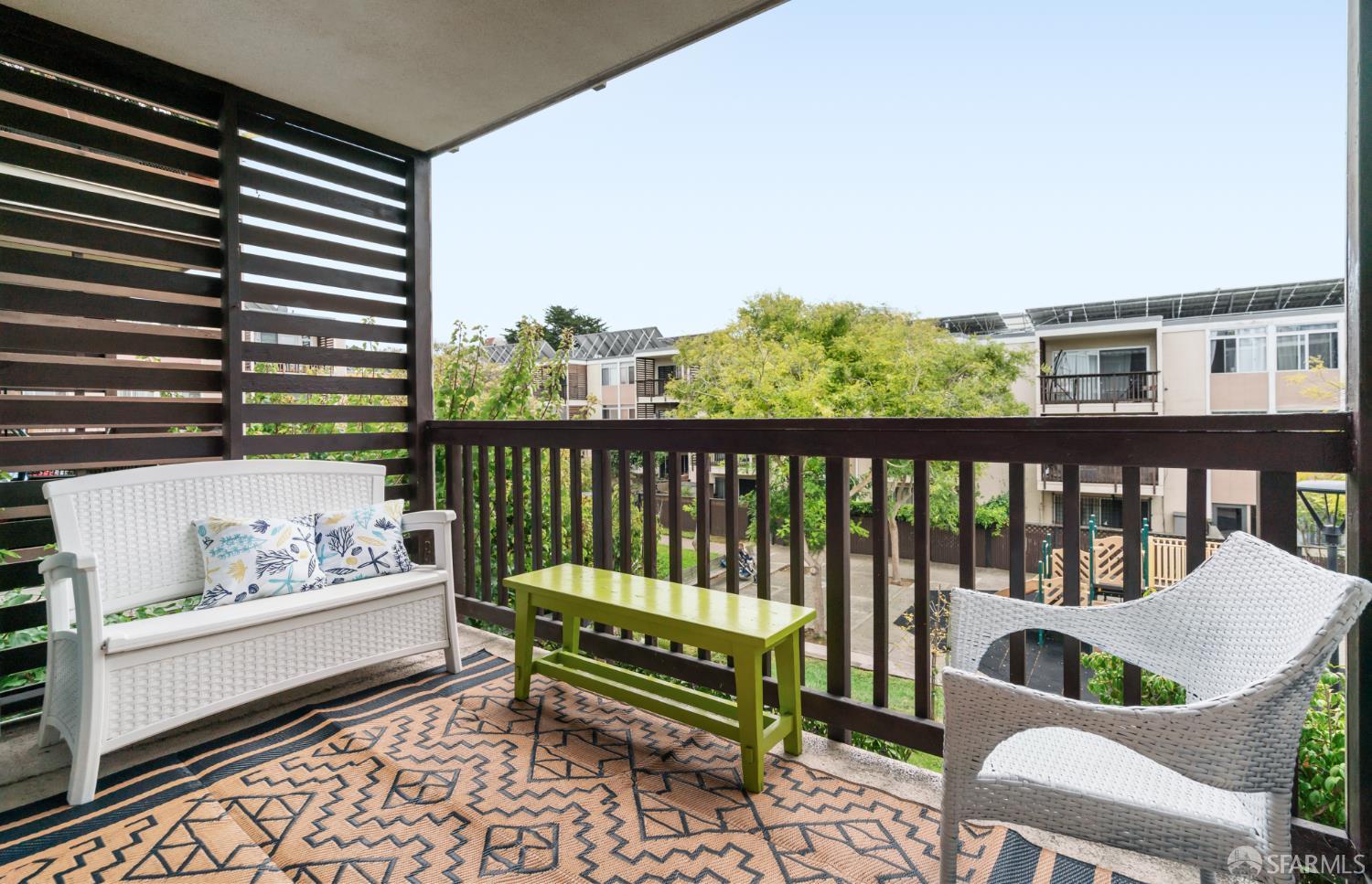 Detail Gallery Image 4 of 47 For 55 Zampa Ln #3,  San Francisco,  CA 94115 - 3 Beds | 2 Baths