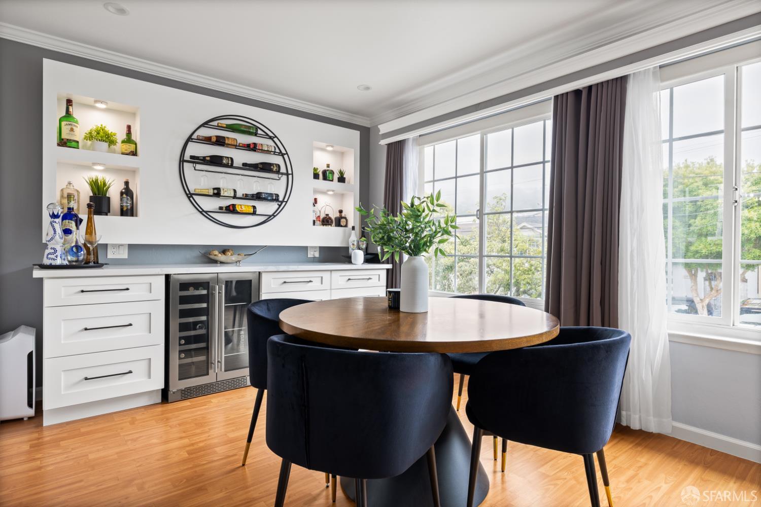 Detail Gallery Image 9 of 18 For 372 Winchester St, Daly City,  CA 94014 - 4 Beds | 3 Baths