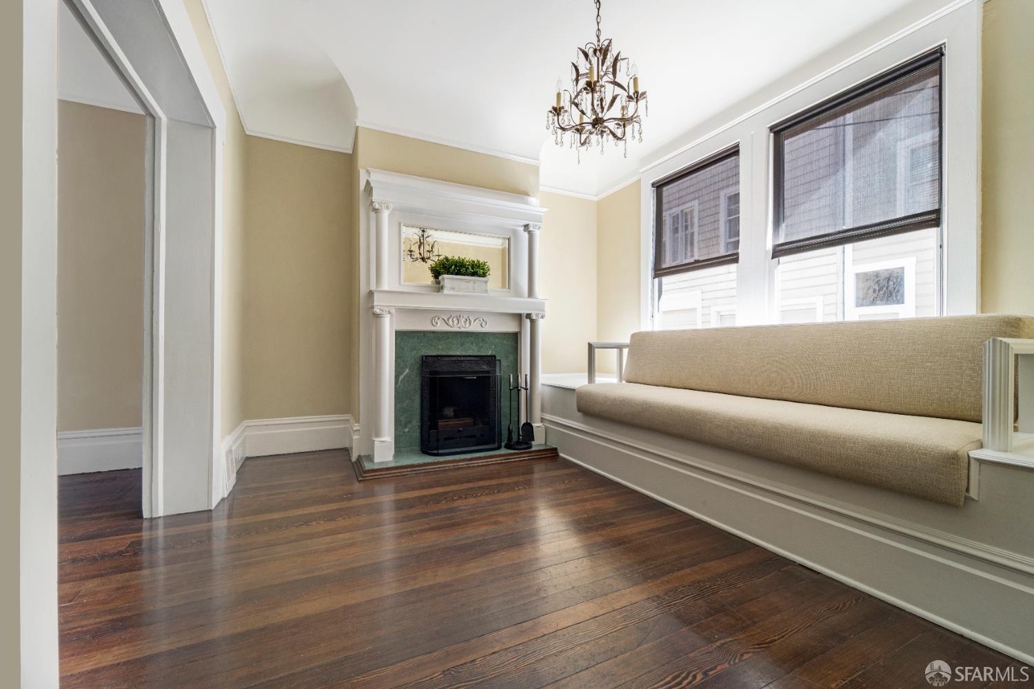 Detail Gallery Image 4 of 12 For 16 Delgado Pl, San Francisco,  CA 94109 - 2 Beds | 1 Baths