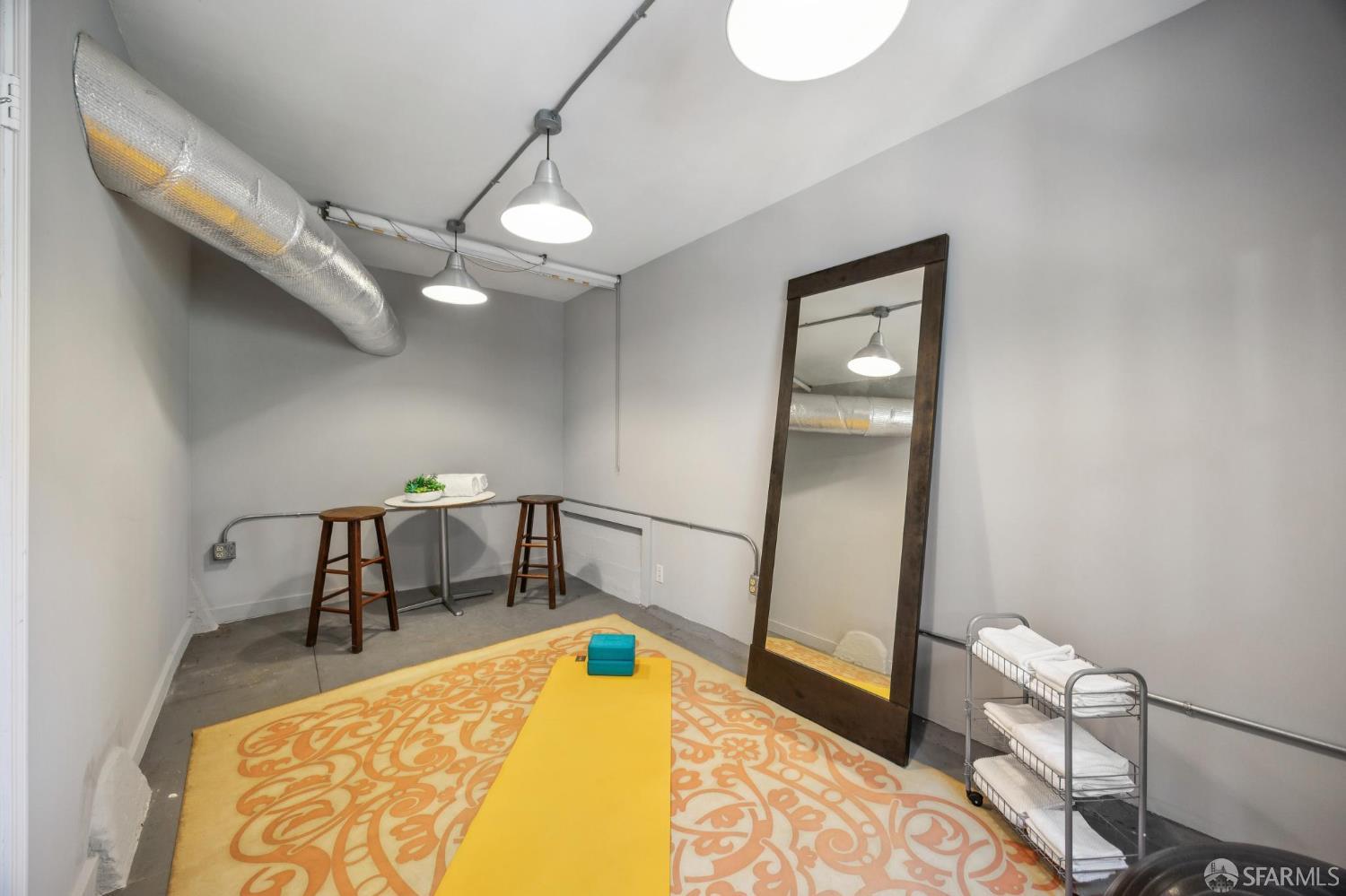 Detail Gallery Image 43 of 46 For 738 Masonic Ave, San Francisco,  CA 94117 - 2 Beds | 1 Baths
