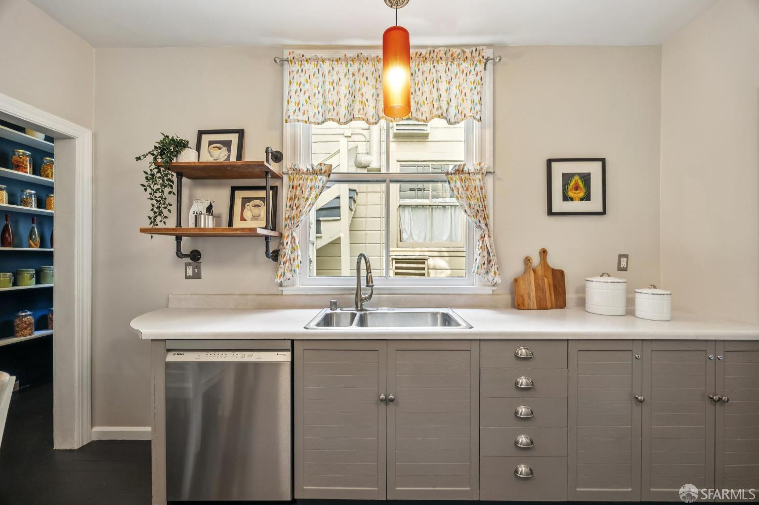 Detail Gallery Image 16 of 46 For 738 Masonic Ave, San Francisco,  CA 94117 - 2 Beds | 1 Baths
