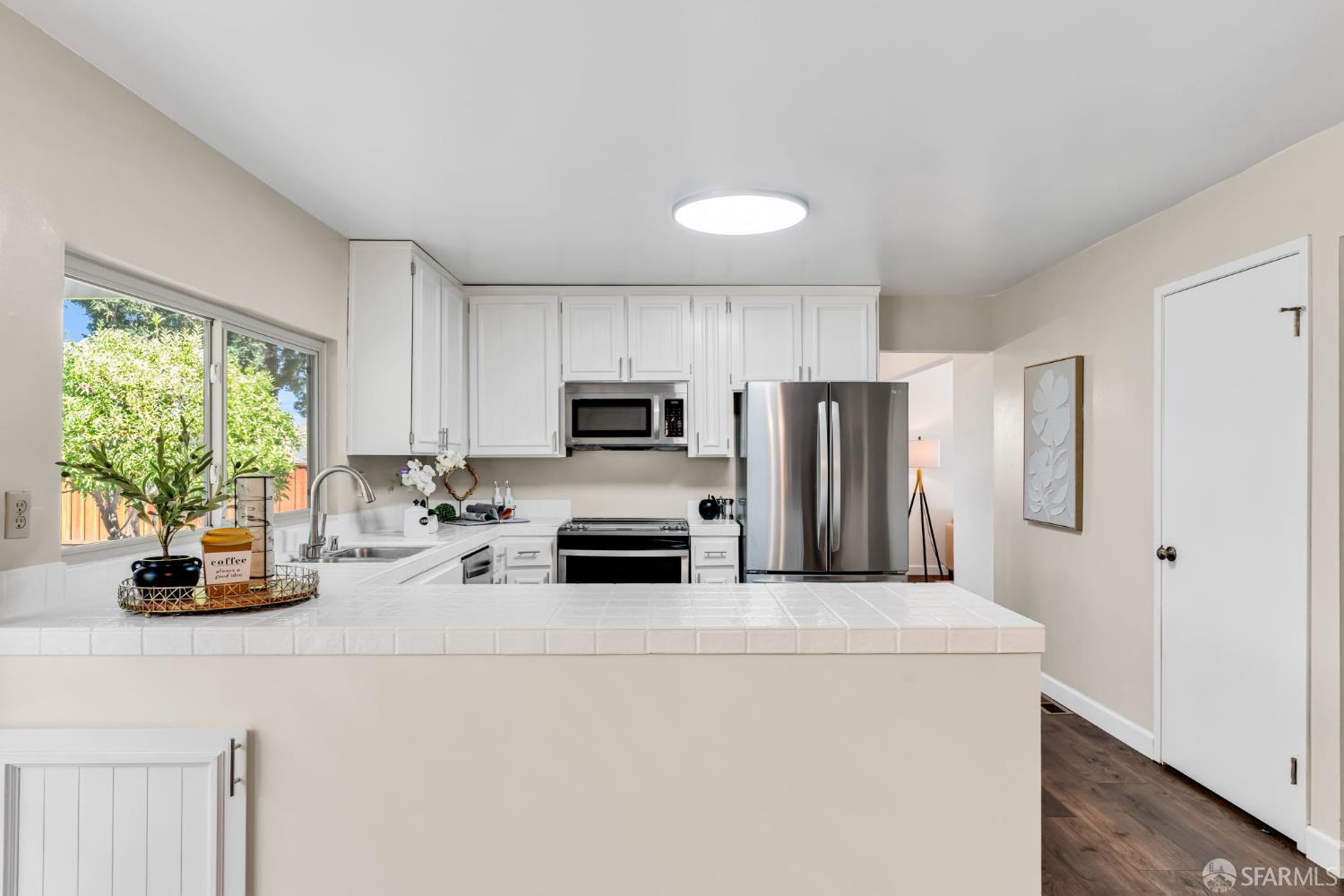 Detail Gallery Image 13 of 60 For 640 Mt Duncan Dr, Clayton,  CA 94517 - 4 Beds | 3 Baths