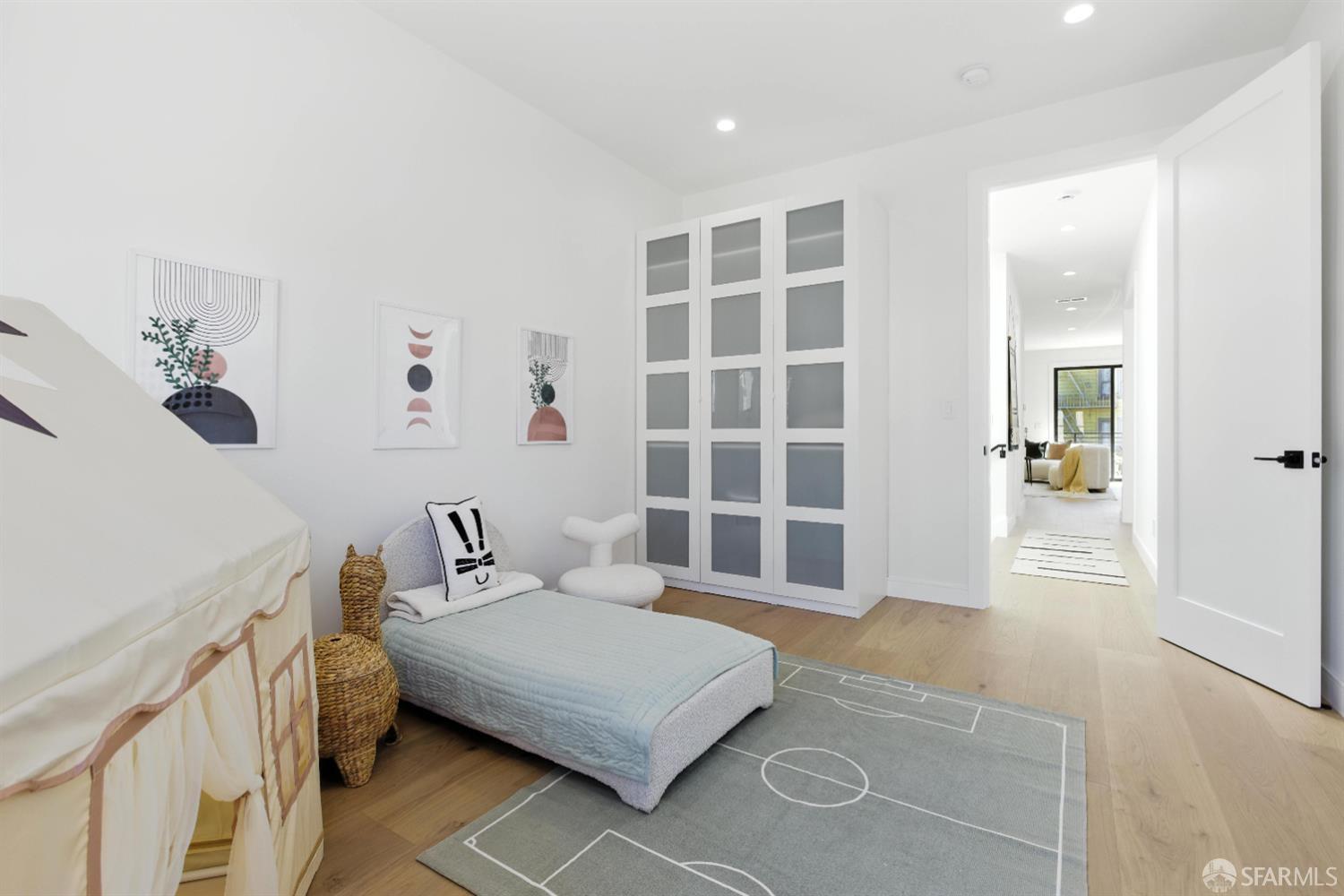 Detail Gallery Image 32 of 98 For 326 10th Ave, San Francisco,  CA 94118 - 4 Beds | 4 Baths