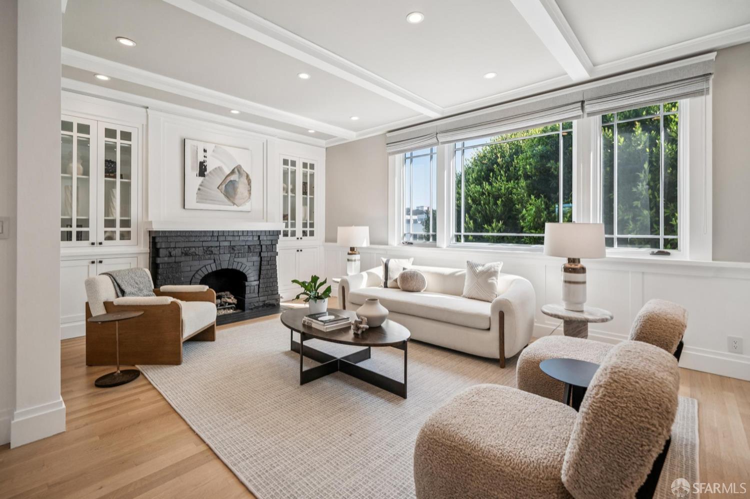 Detail Gallery Image 2 of 39 For 3960 20th St, San Francisco,  CA 94114 - 4 Beds | 3/1 Baths