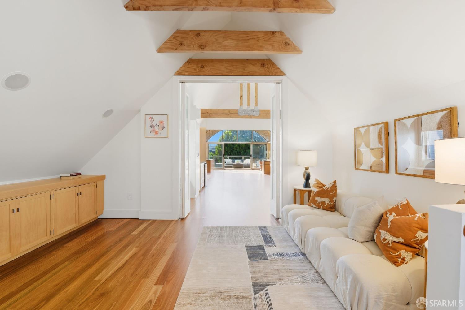 Detail Gallery Image 9 of 99 For 2121 Divisadero St, San Francisco,  CA 94115 - 4 Beds | 3/1 Baths