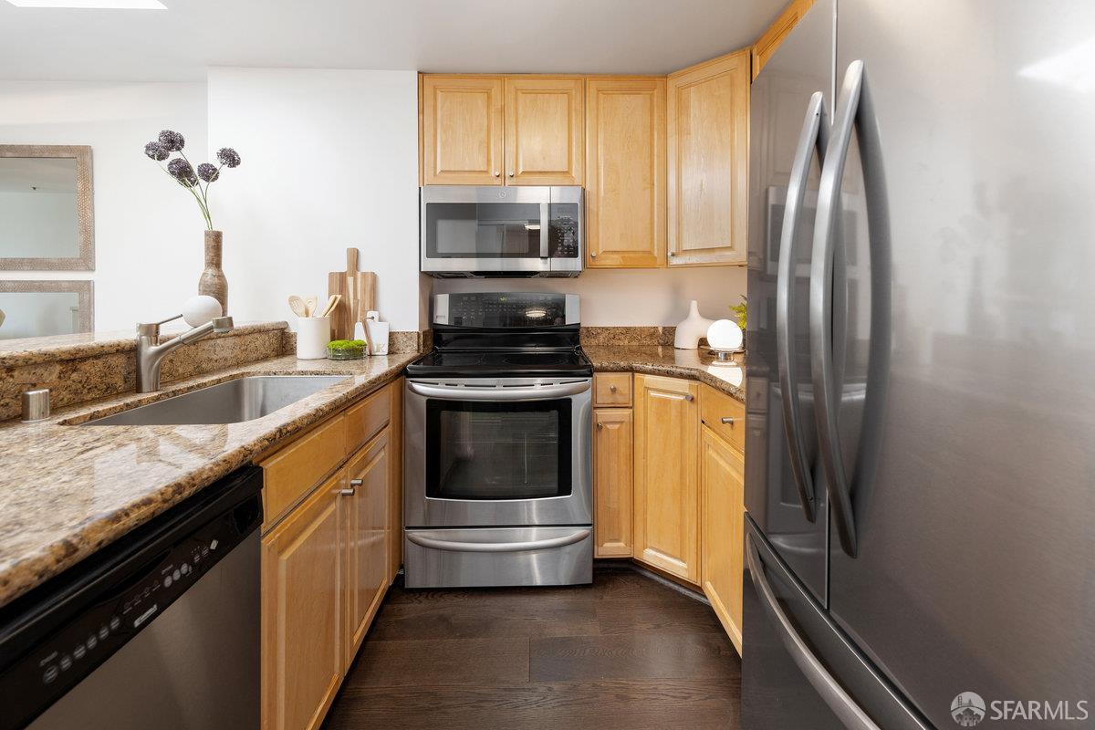 Detail Gallery Image 10 of 47 For 601 Van Ness Ave #67,  San Francisco,  CA 94102 - 2 Beds | 2 Baths