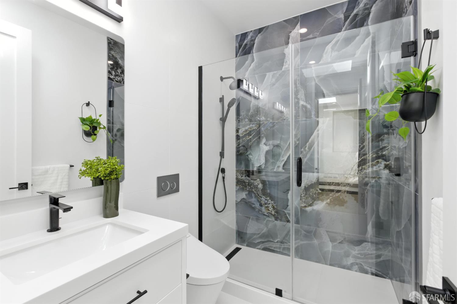 Detail Gallery Image 27 of 98 For 326 10th Ave, San Francisco,  CA 94118 - 4 Beds | 4 Baths