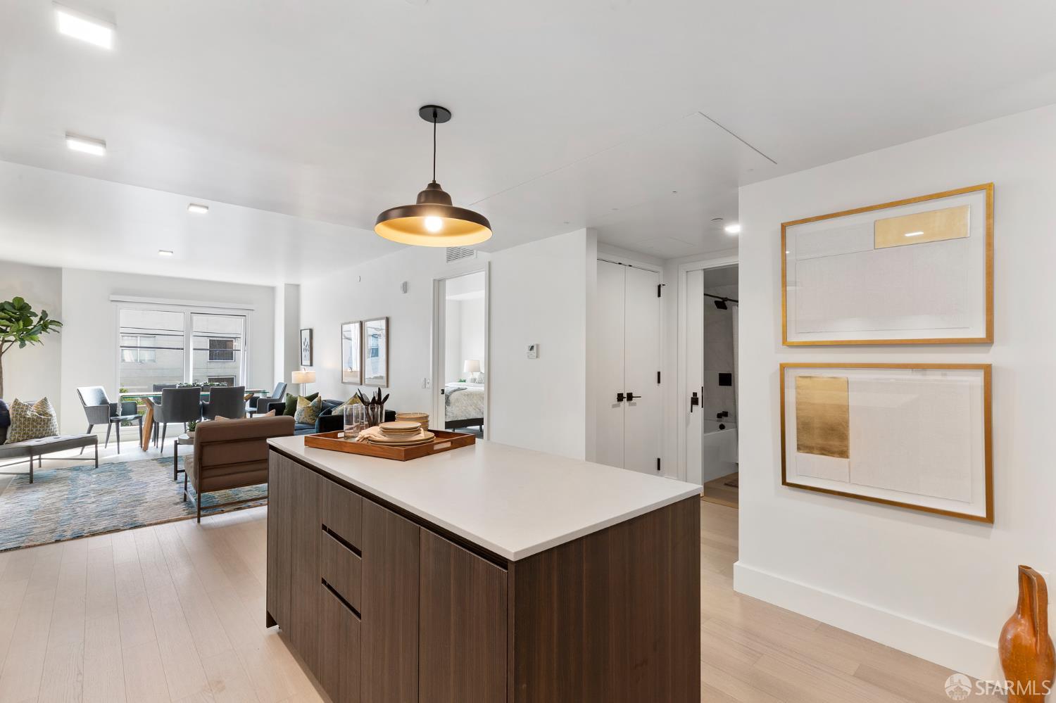 Photo #6: 425074332 Listing 