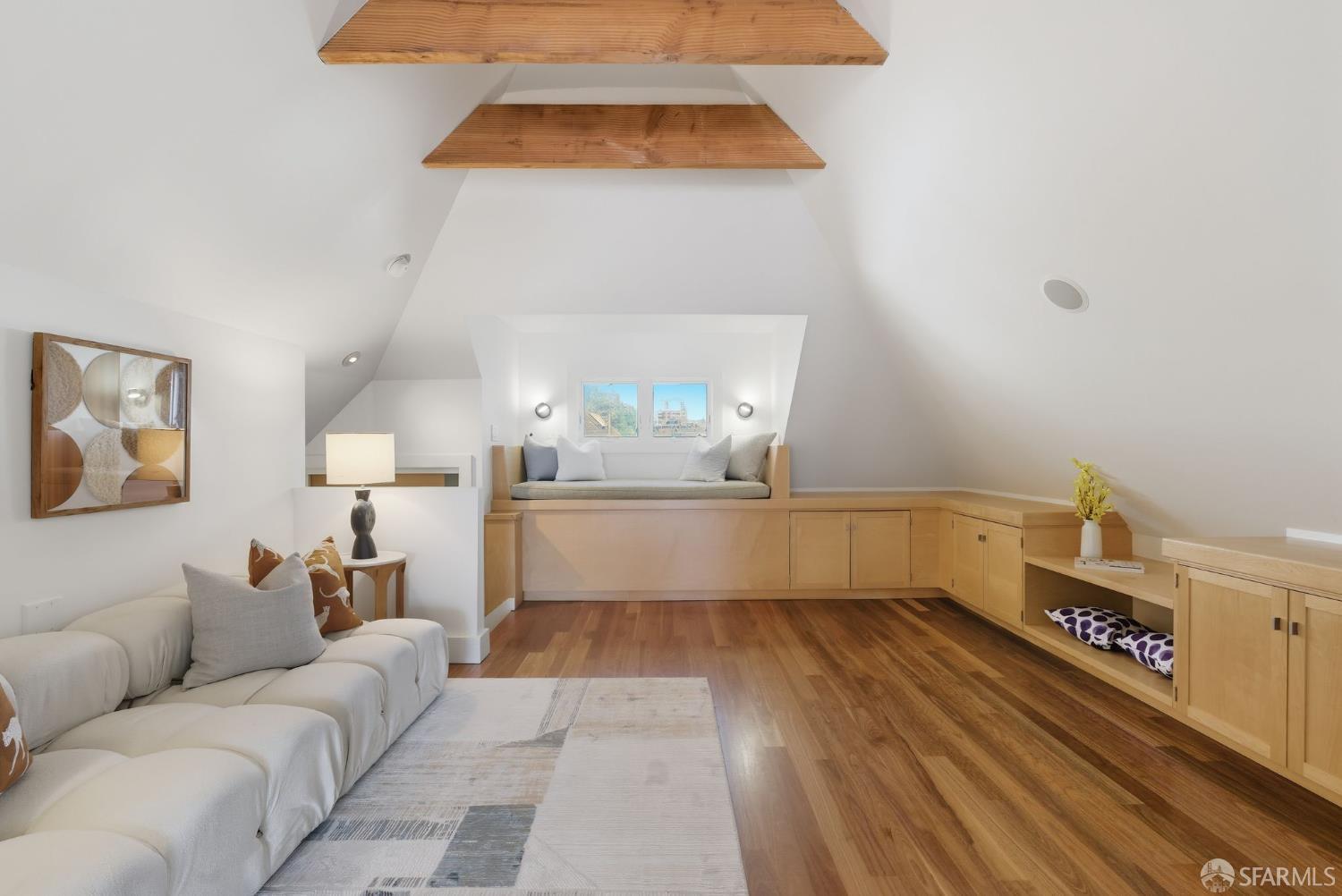 Detail Gallery Image 40 of 99 For 2121 Divisadero St, San Francisco,  CA 94115 - 4 Beds | 3/1 Baths