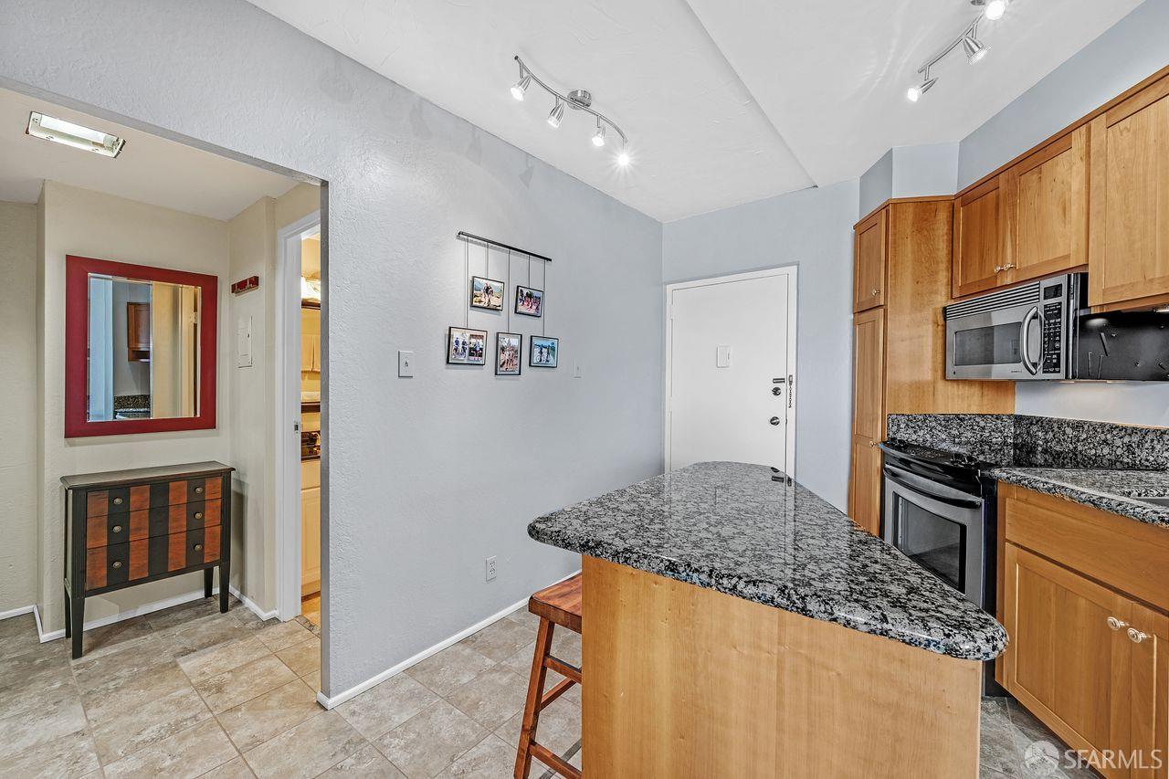 Detail Gallery Image 8 of 45 For 1200 Gough St 13b,  San Francisco,  CA 94109 - 0 Beds | 1 Baths