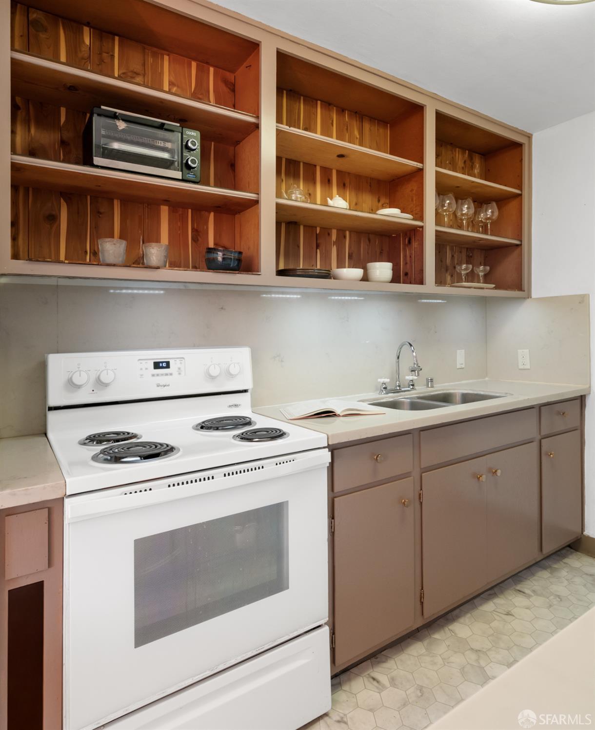 Detail Gallery Image 11 of 47 For 55 Zampa Ln #3,  San Francisco,  CA 94115 - 3 Beds | 2 Baths