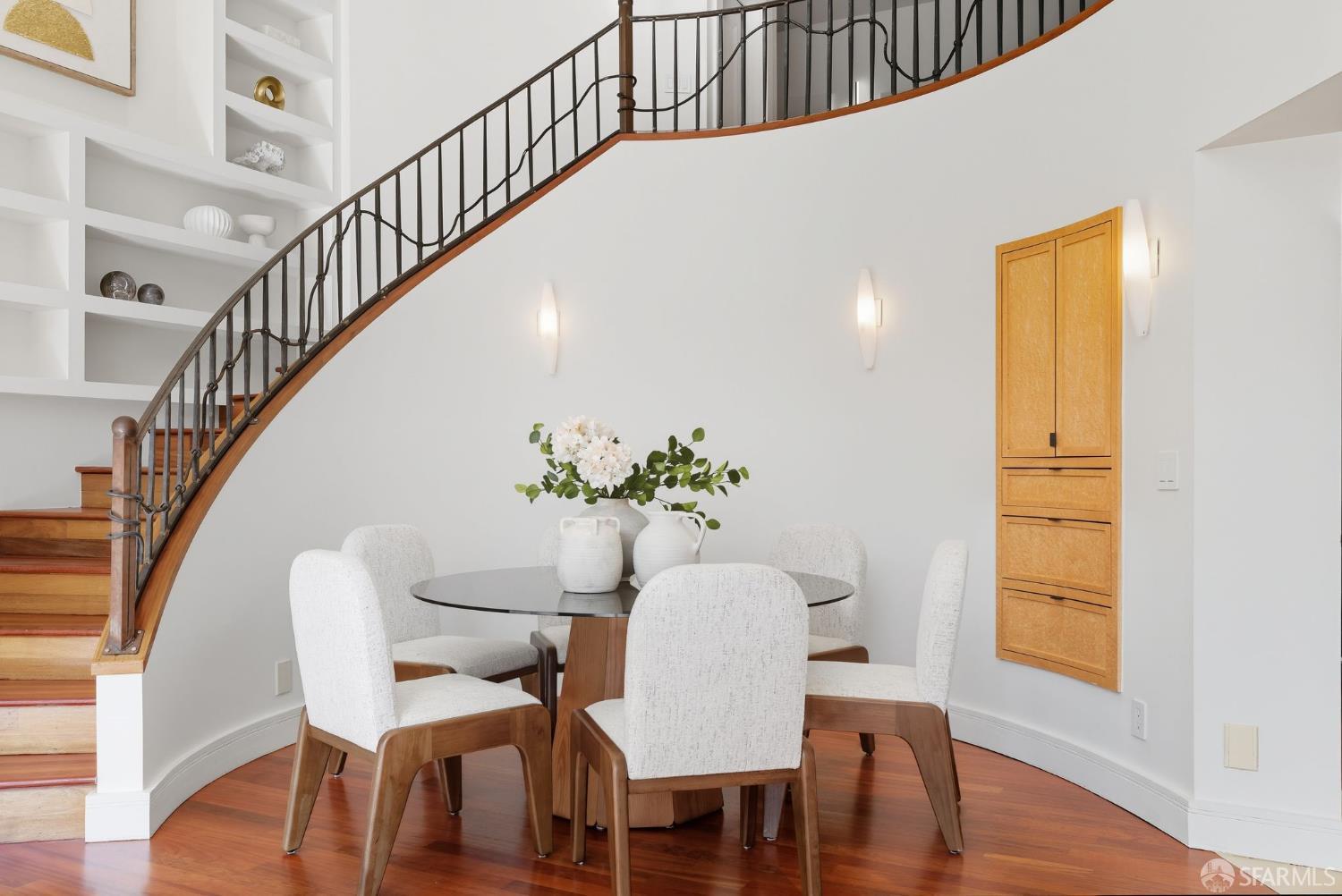 Detail Gallery Image 35 of 99 For 2121 Divisadero St, San Francisco,  CA 94115 - 4 Beds | 3/1 Baths