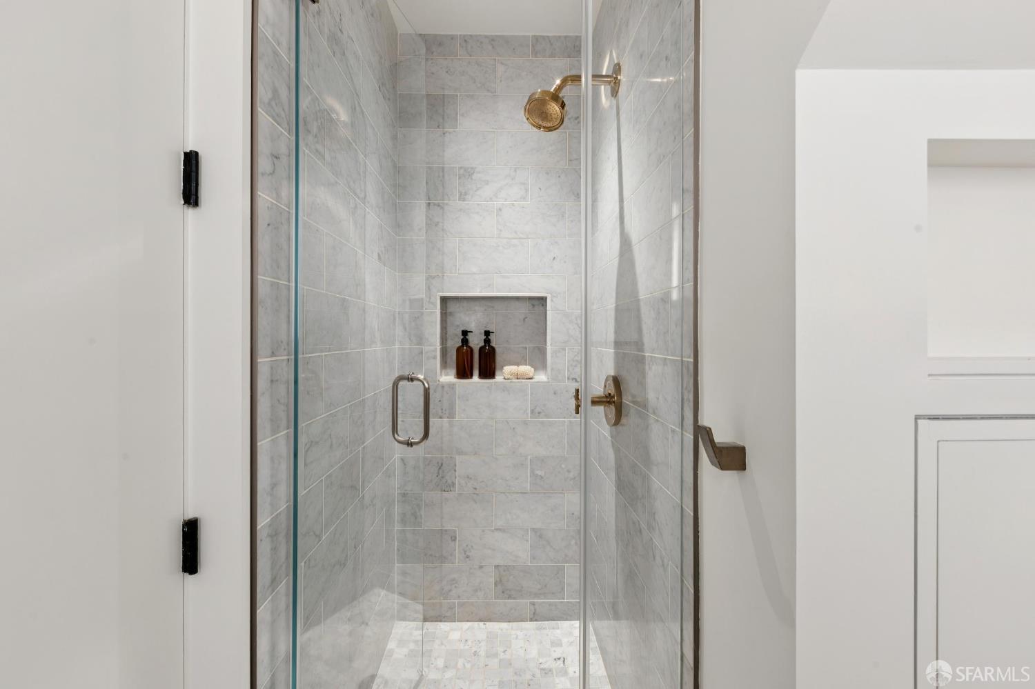 Detail Gallery Image 20 of 72 For 1624 Alabama St, San Francisco,  CA 94110 - 4 Beds | 3/1 Baths