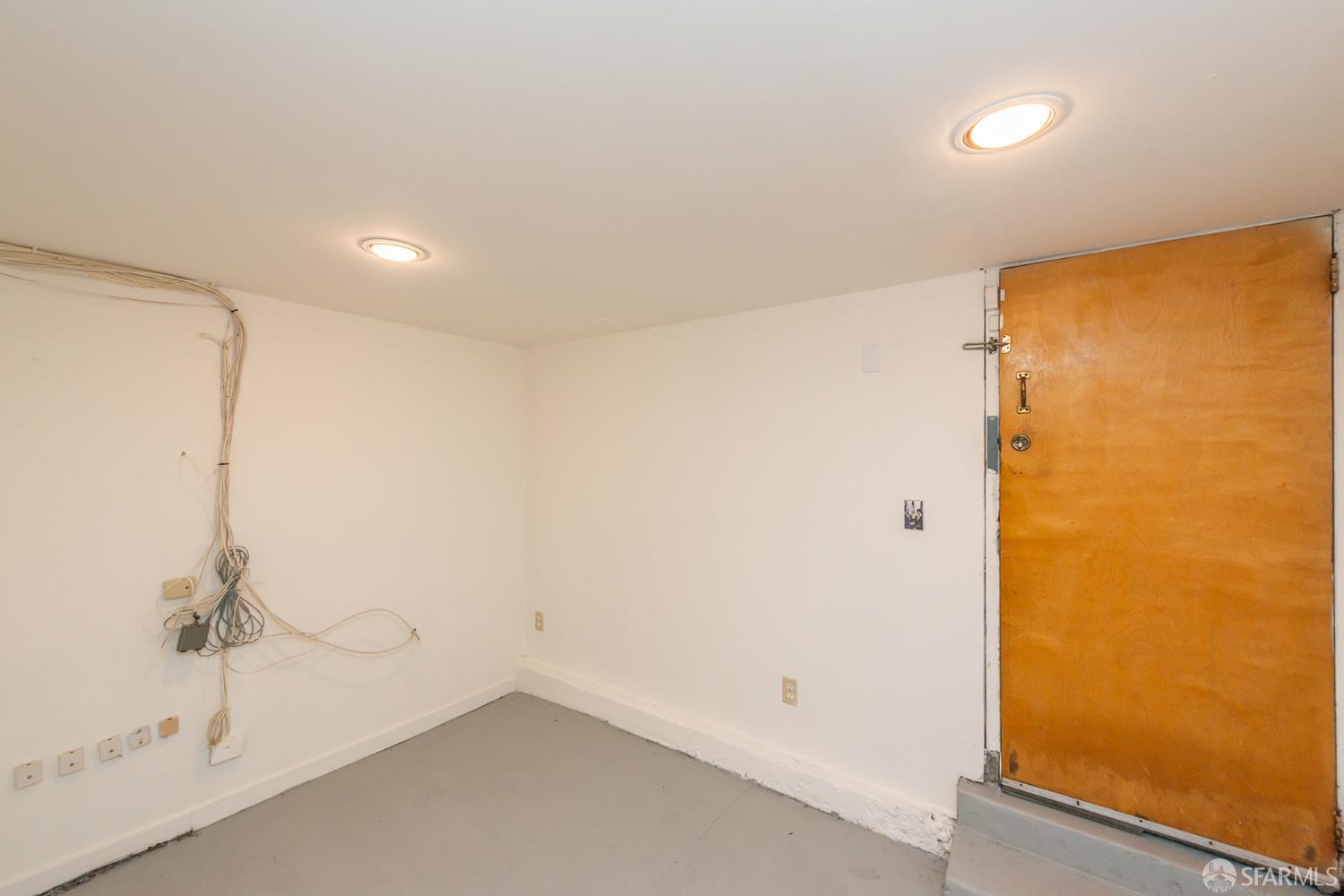 Detail Gallery Image 49 of 69 For 2728 Irving St, San Francisco,  CA 94122 - 3 Beds | 2/1 Baths