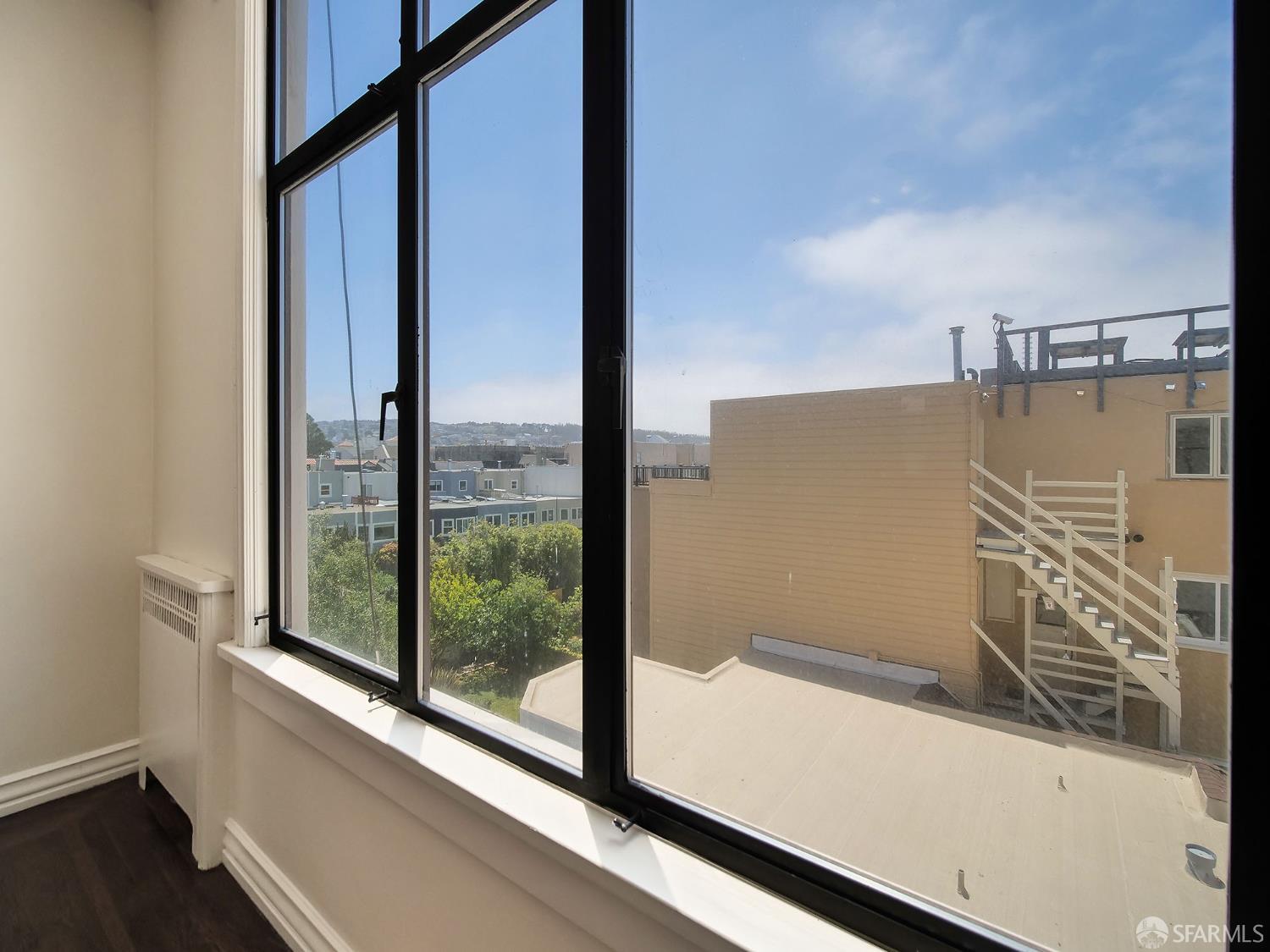 Detail Gallery Image 16 of 21 For 3757 Webster St #201,  San Francisco,  CA 94123 - 1 Beds | 1 Baths
